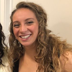 Meet your Posher, Cassie